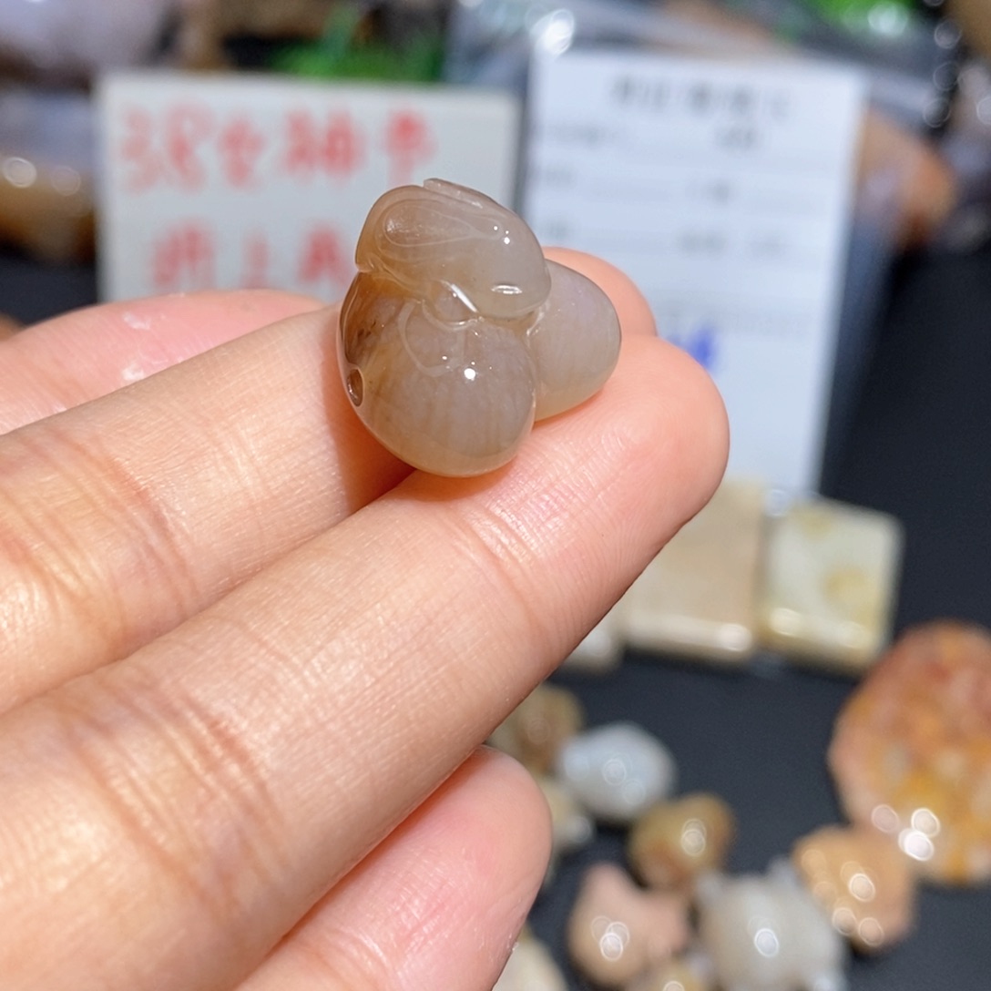 【闪购商品】硅化玉颈饰未镶嵌
