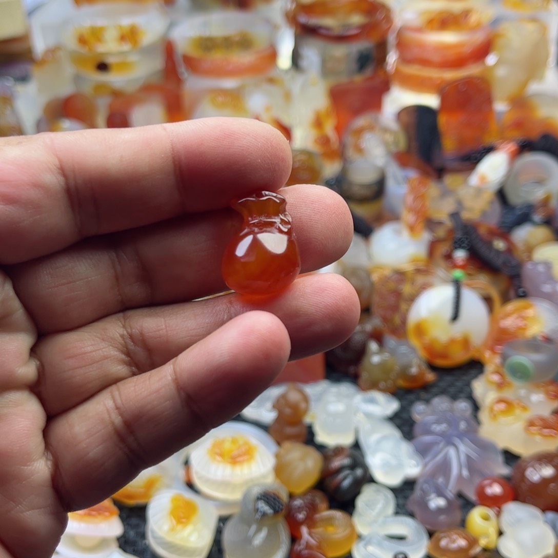 玛瑙/玉髓颈饰未镶嵌