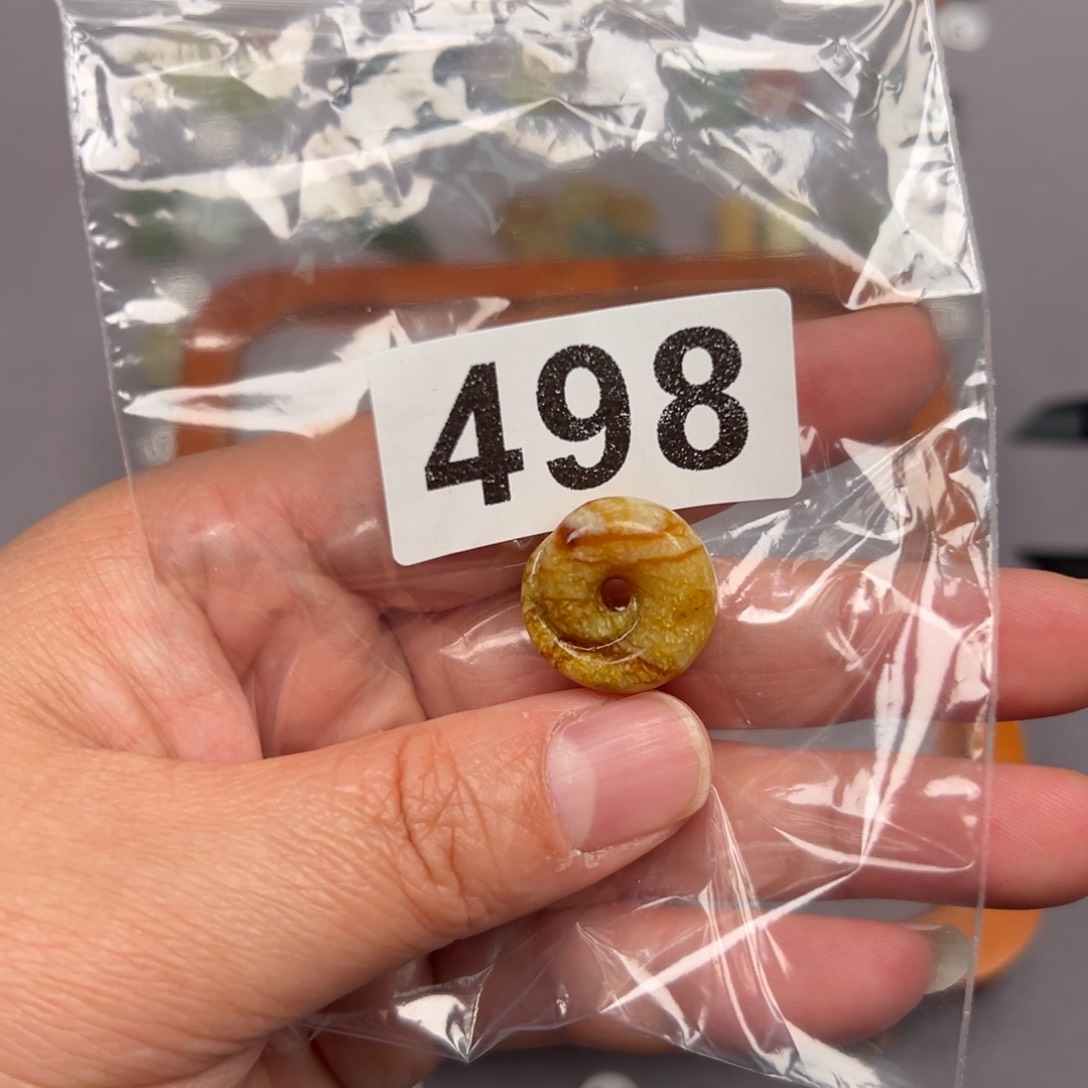 未镶嵌蛇纹石玉颈饰沈*显