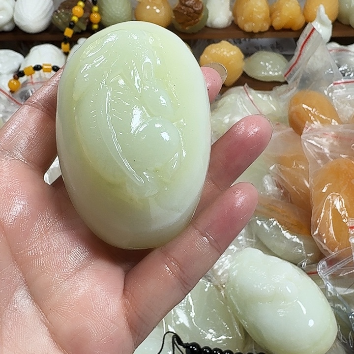 小***儿砖雕石头手把件不退不换