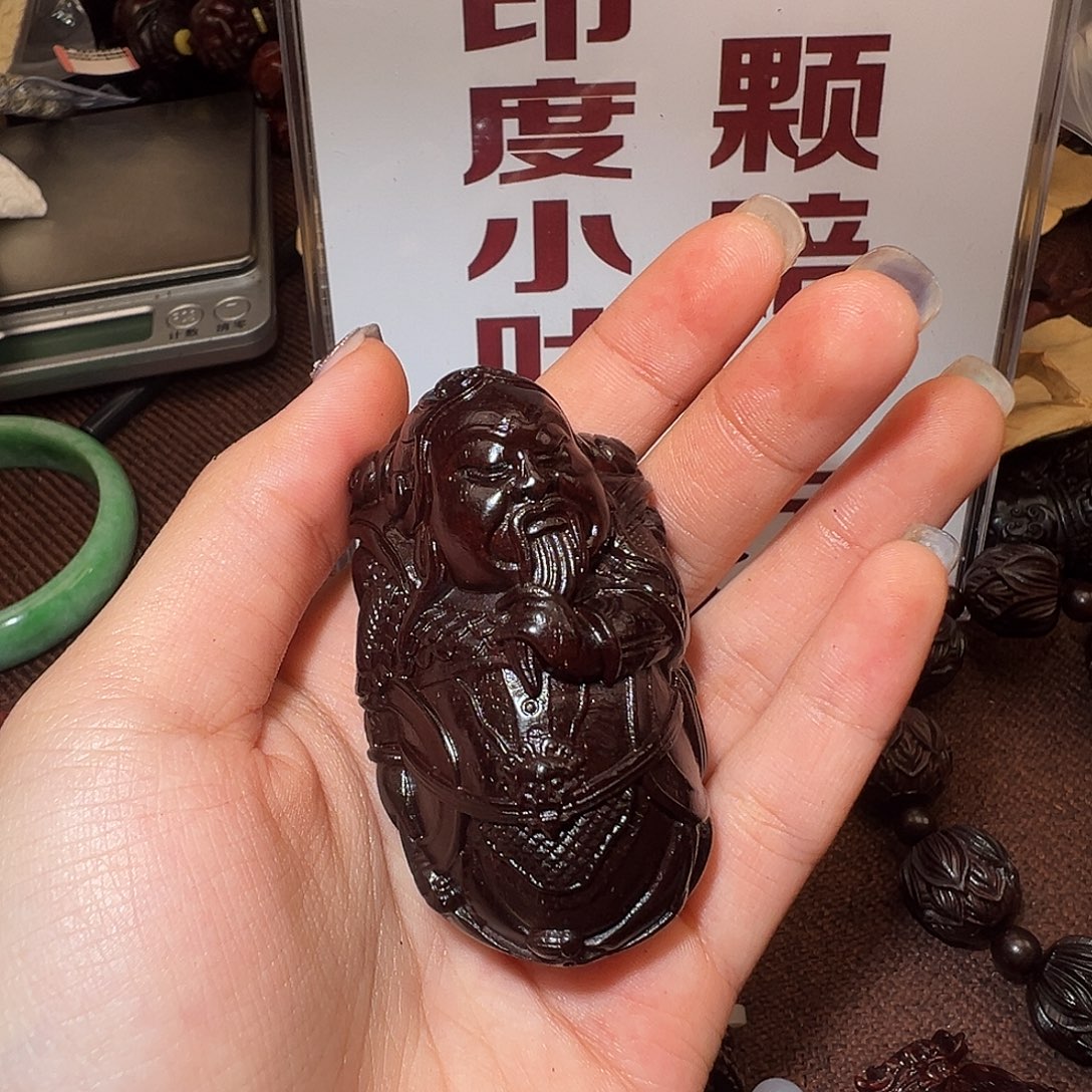 檀香紫檀（小叶紫檀）把件