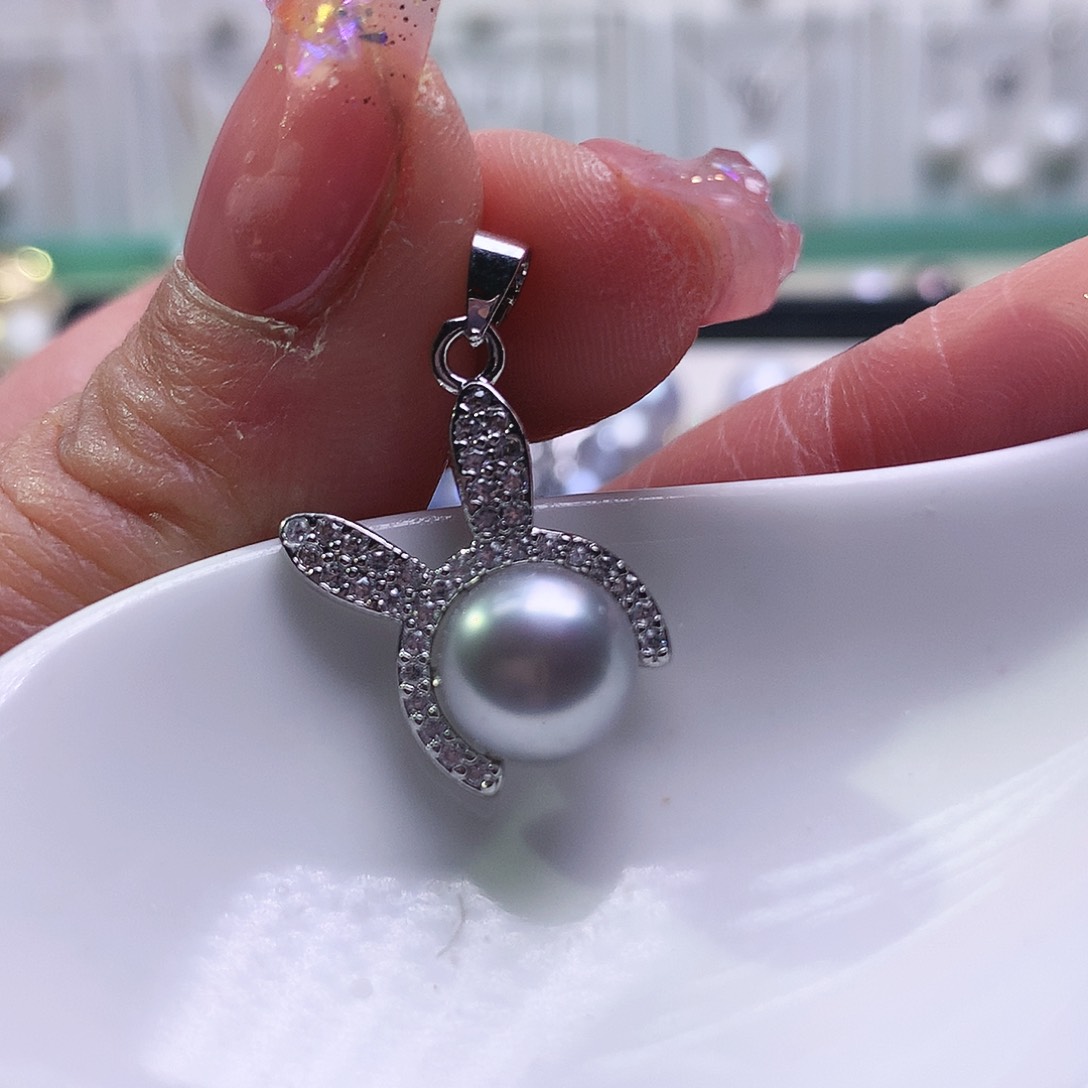 淡水珍珠颈饰合金