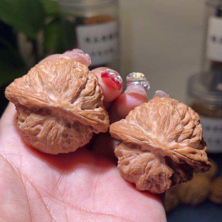 桃核把件               43