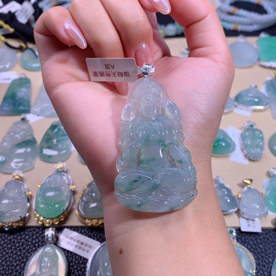 翡翠吊坠(不含链)18K金镶嵌