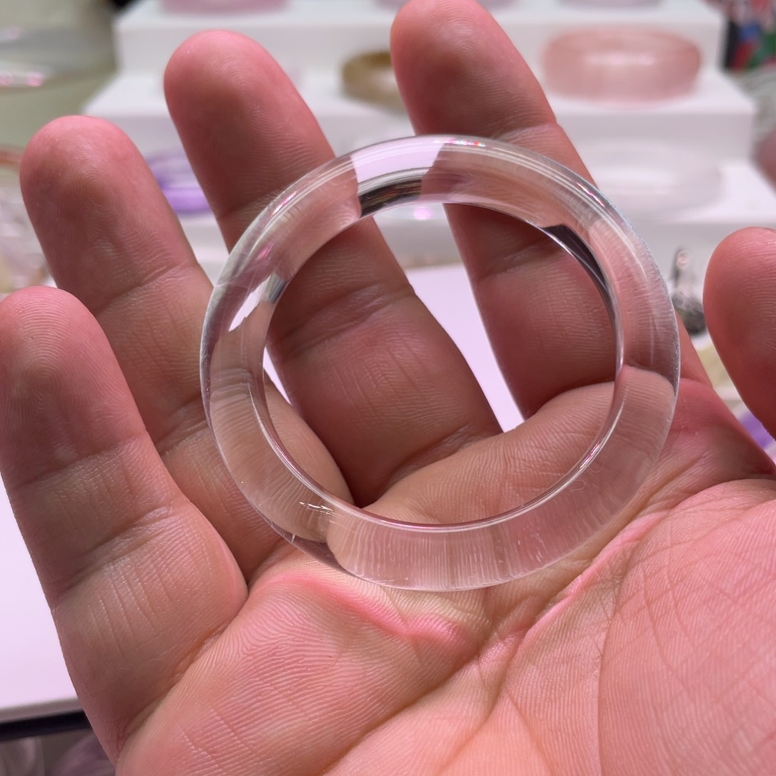 水晶手镯未镶嵌河**流白水晶