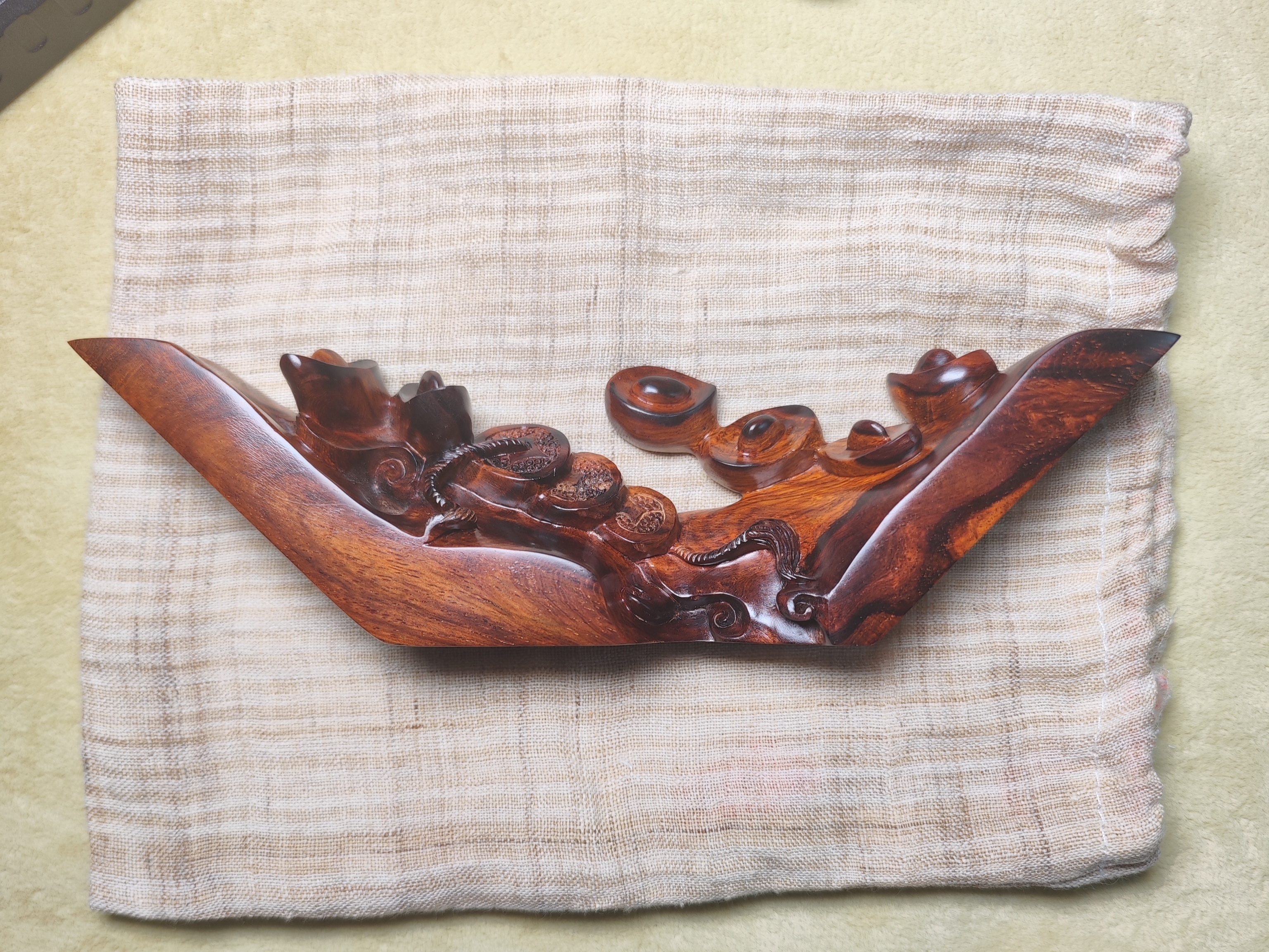 海南黄花梨摆件，招财进宝，财源广进，金山银山