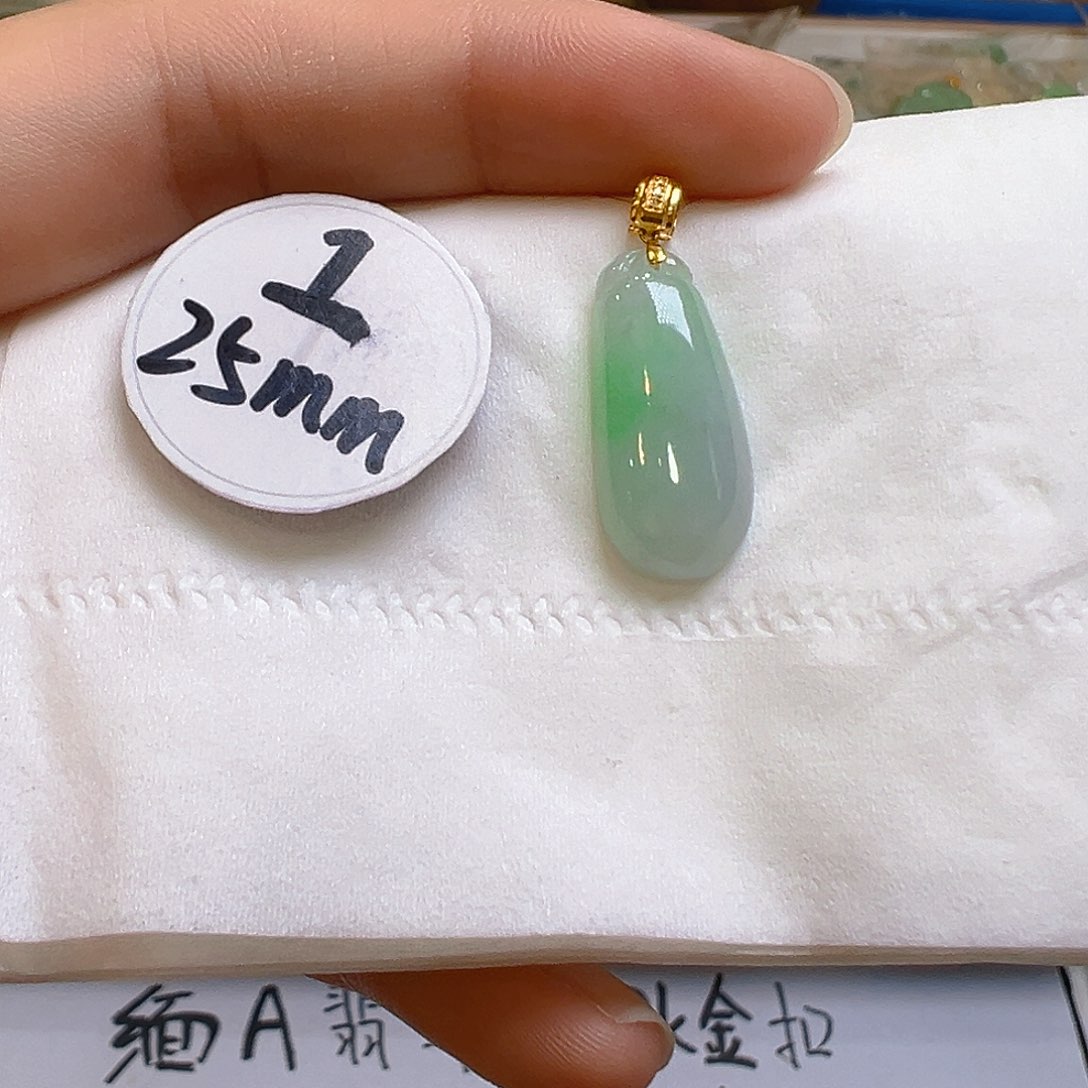 翡翠颈饰18K金镶嵌翡翠