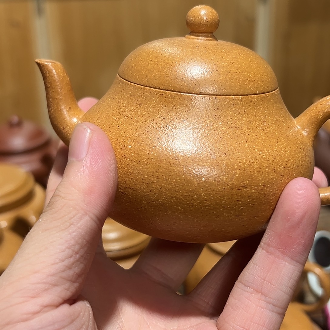 茶壶紫砂紫砂的味道很