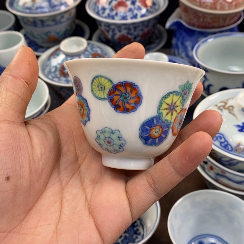 【闪购商品】景德镇青花斗彩主人杯