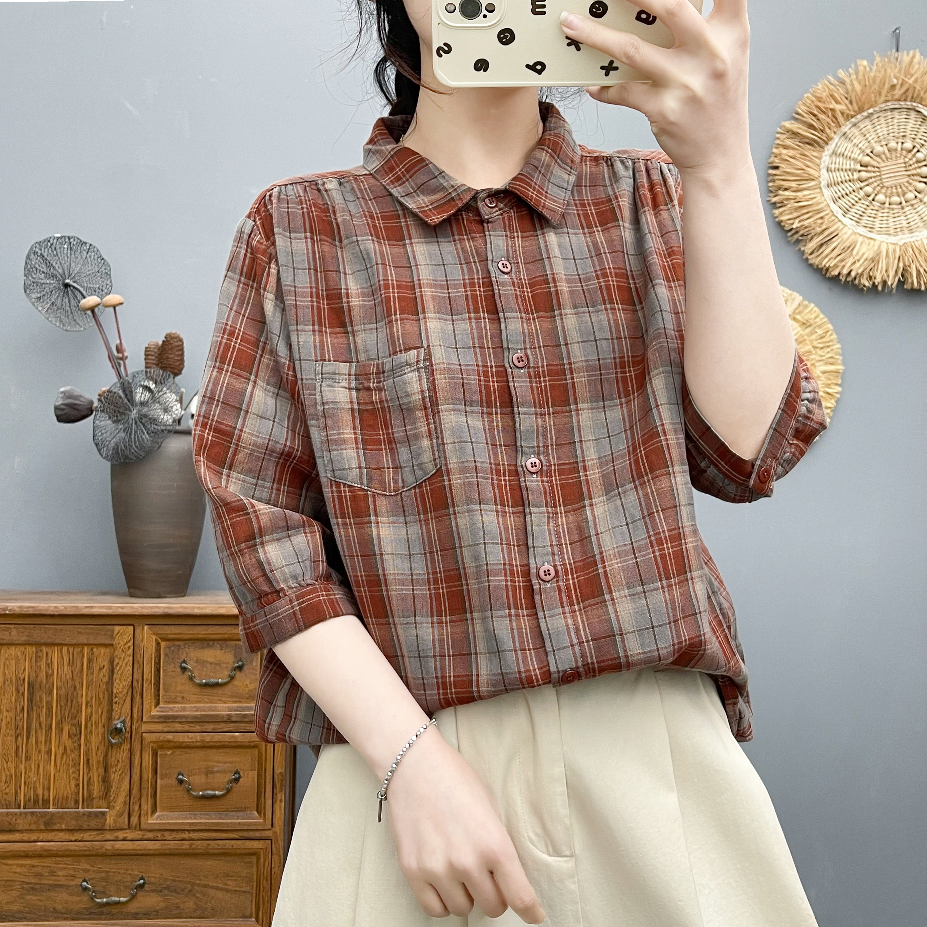 夏季薄款复古格子V领短袖衬衫女纯棉双层棉纱五分袖上衣休闲衬衣