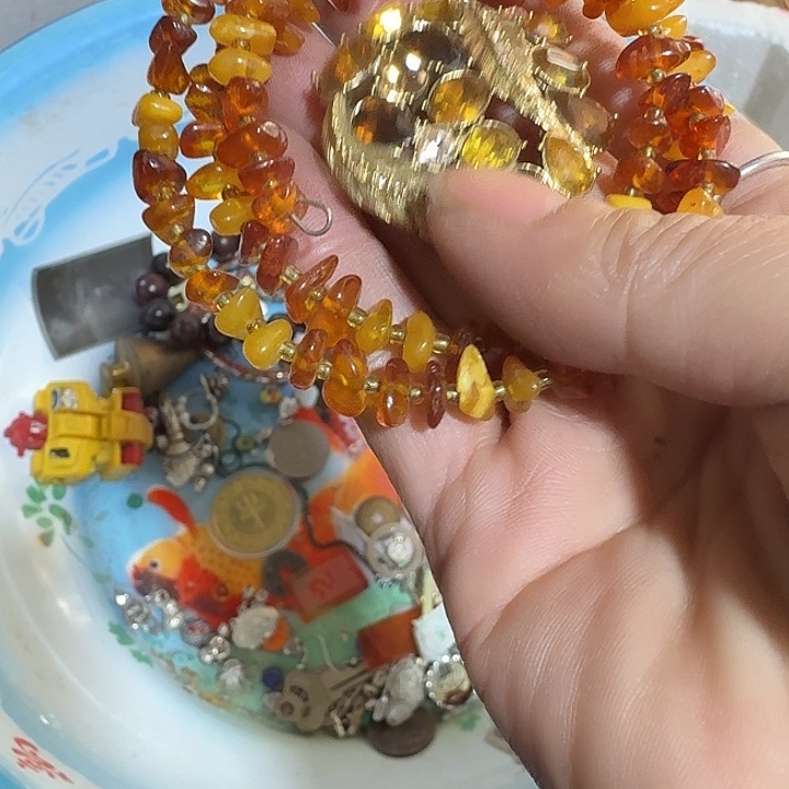 樊***扇子gdggdddgdgsegge