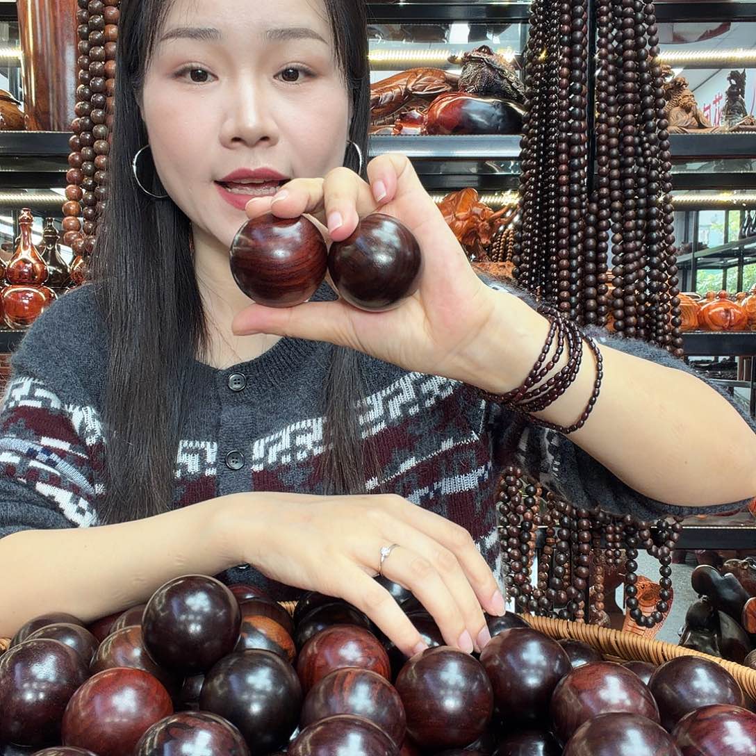 大红酸枝5.0手球酸枝