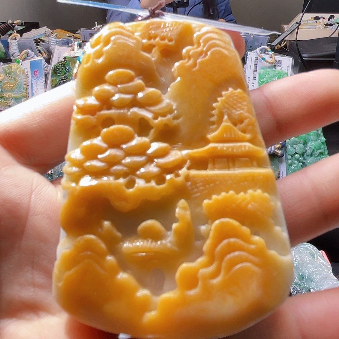 颈饰未镶嵌翡翠一