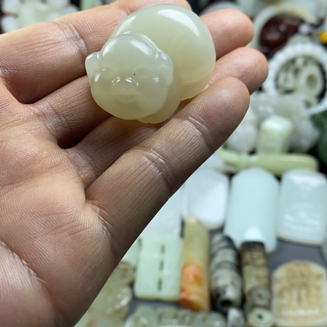 和田玉（糖玉）未镶嵌颈饰