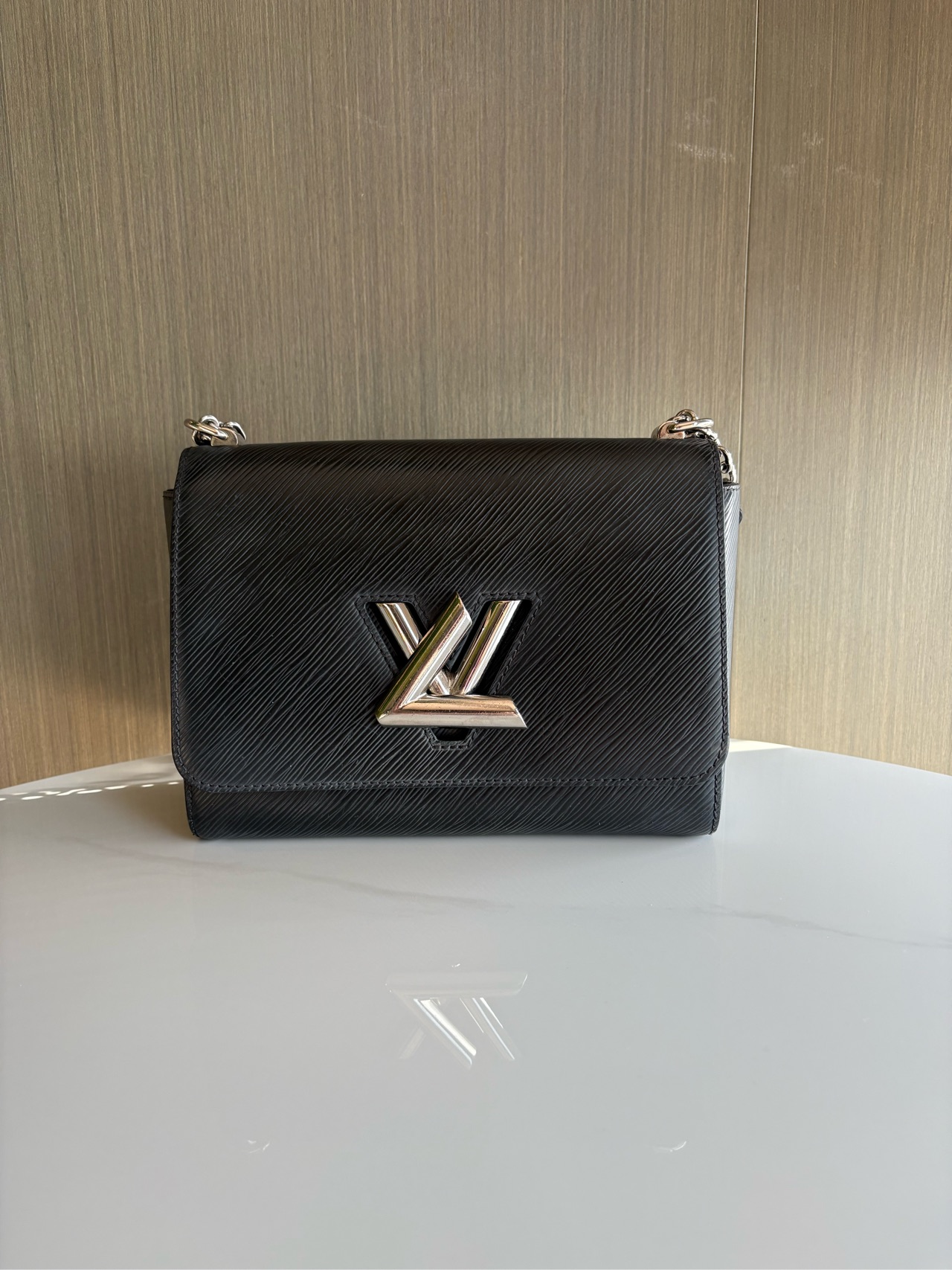 99新 LV  Twist 黑银中号 扭一扭单肩腋下斜挎包