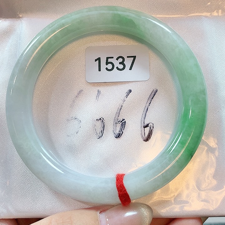 翡翠手镯未镶嵌天然翡翠手镯56