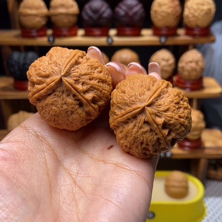 文玩核桃吊坠铁锤39