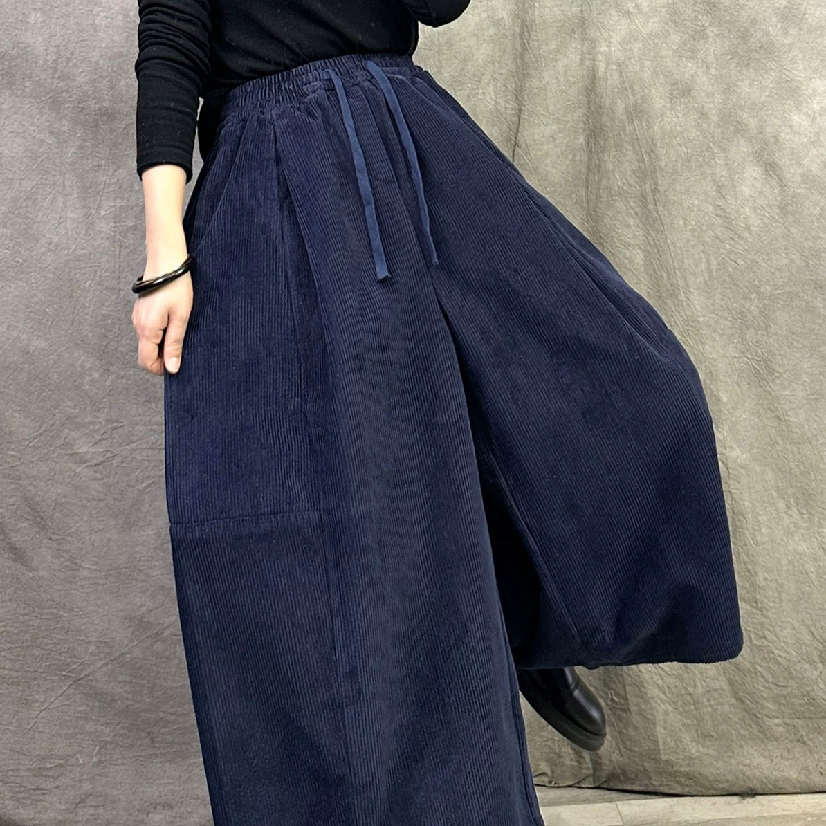 灯芯绒高腰加绒加厚阔腿裤女冬季新款显瘦垂感休闲九分长裤