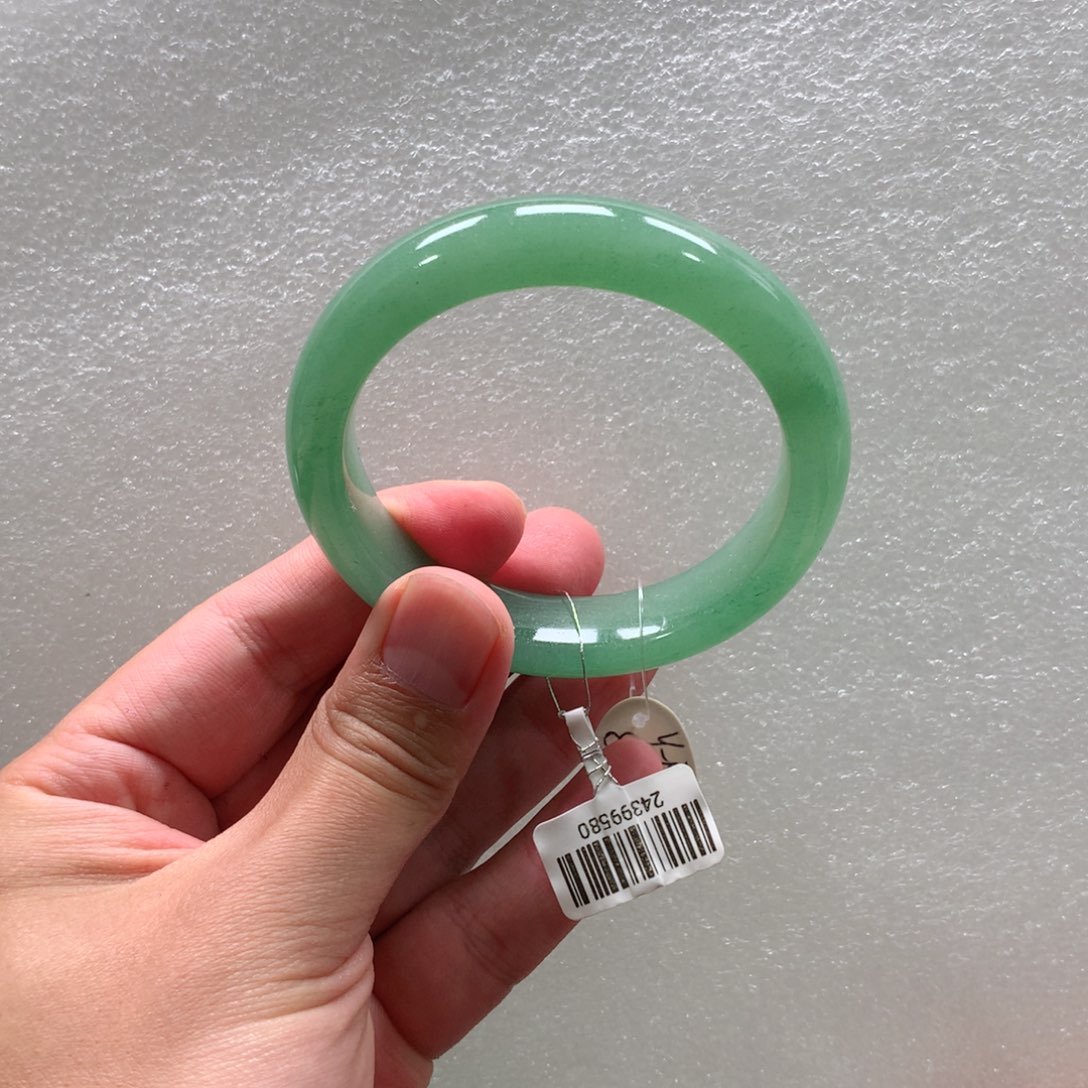 石英质玉手镯未镶嵌青青57-多人