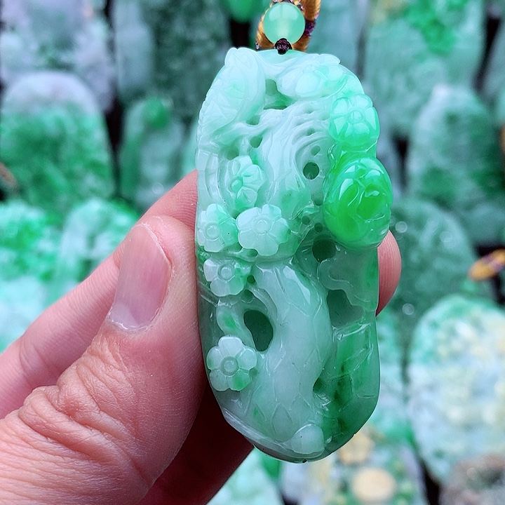 翡翠吊坠(不含链)未镶嵌