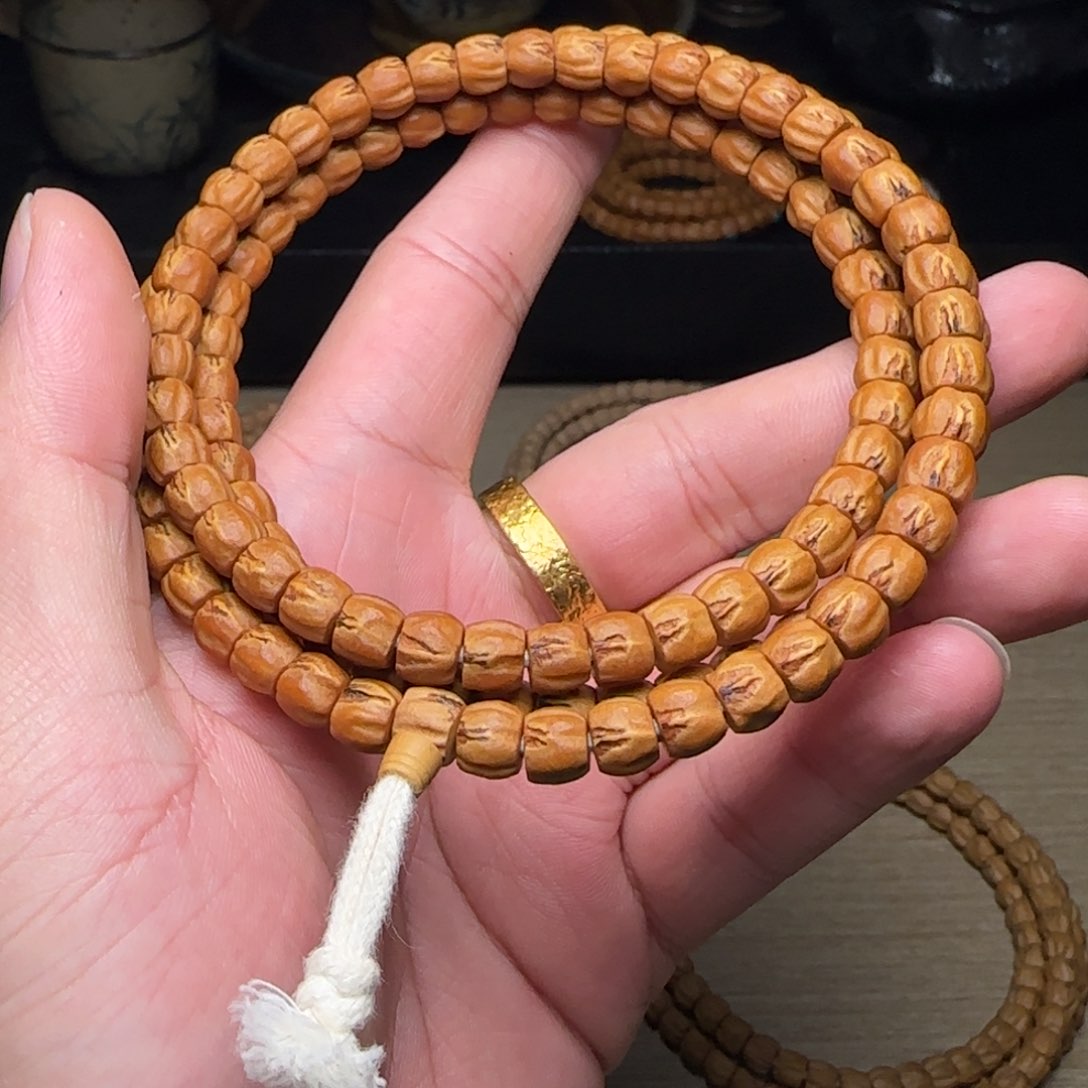 柏香籽/百香籽吊坠碳**父