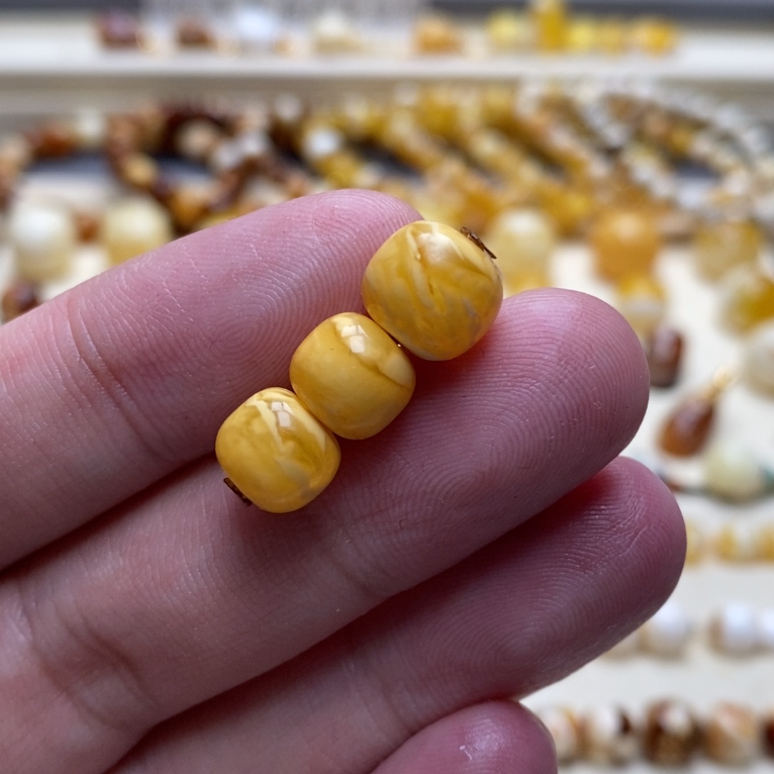 琥珀未镶嵌珠宝奇石