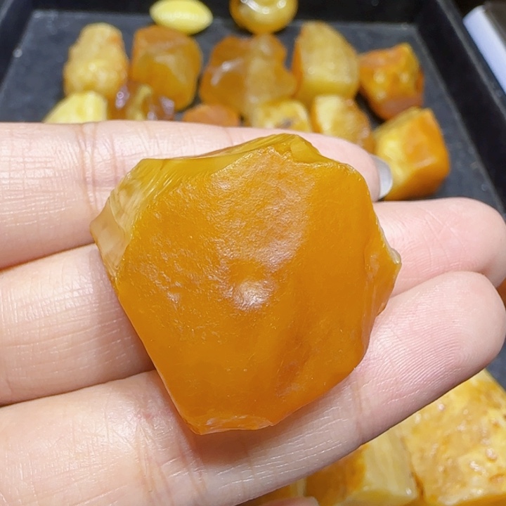 定制琥珀未镶嵌蜜蜡