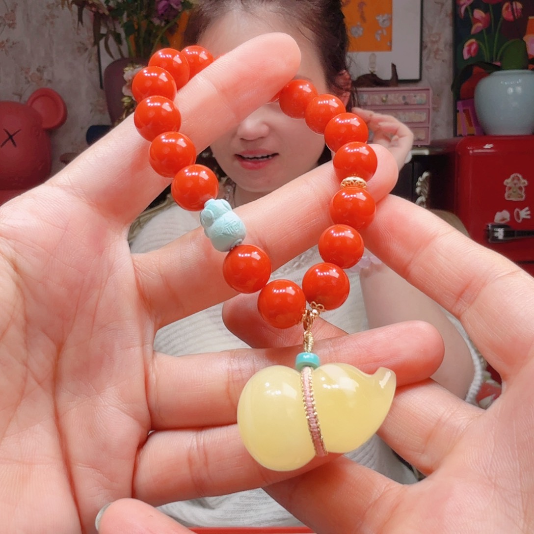 南红玛瑙手串18K金镶嵌