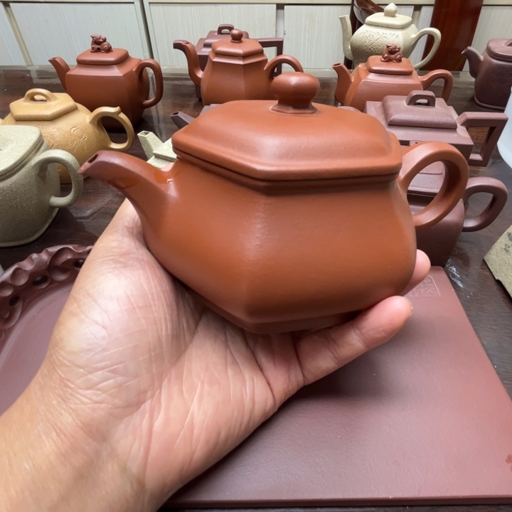 茶壶紫砂止**殇朱泥微瑕300c c