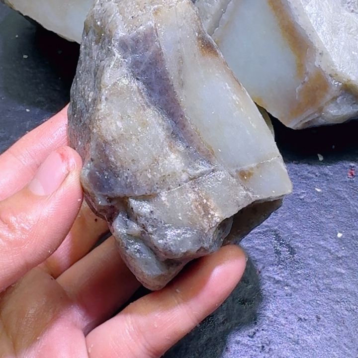 和田玉未镶嵌珠宝半成品