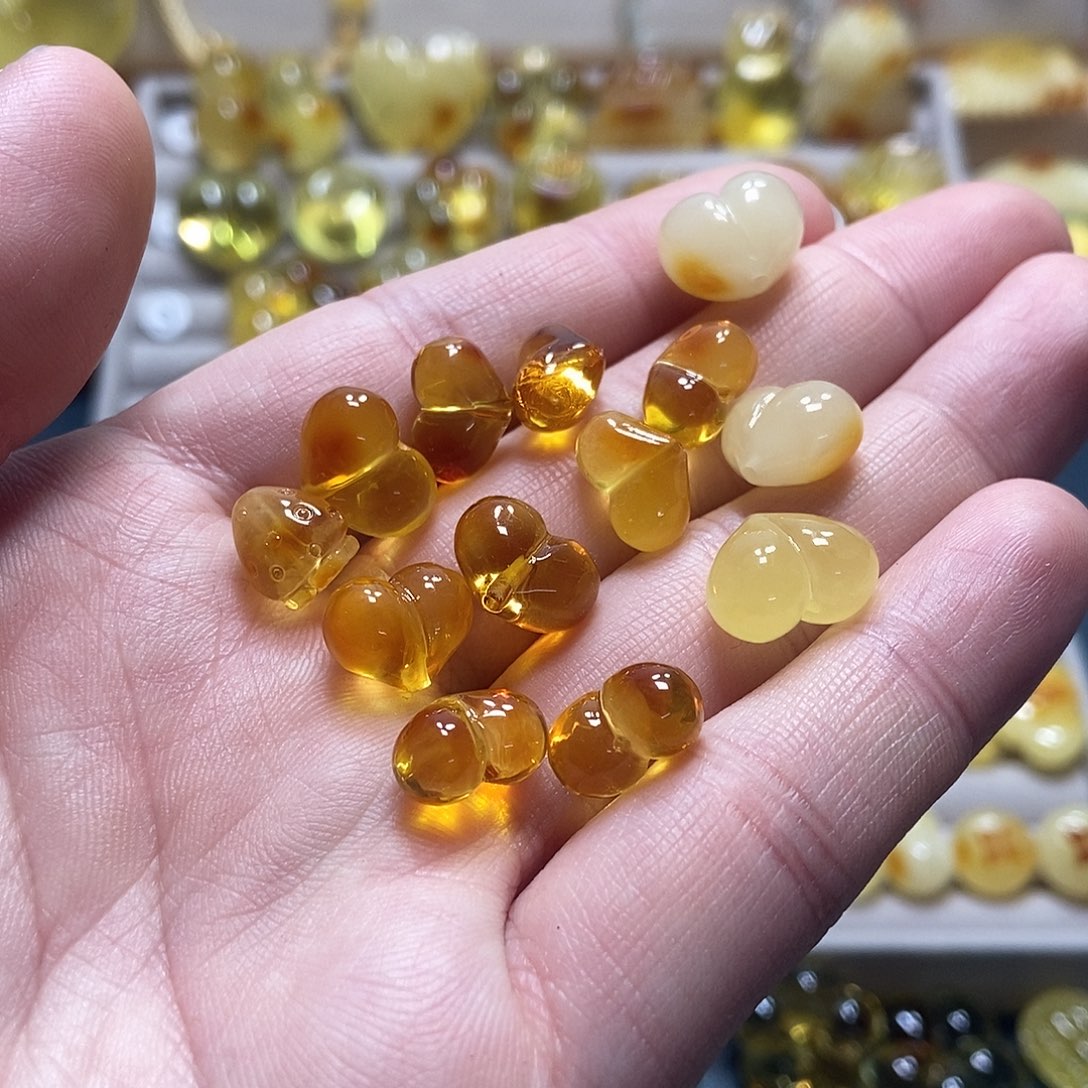 S***r琥珀未镶嵌裸石天然琥珀蜜蜡