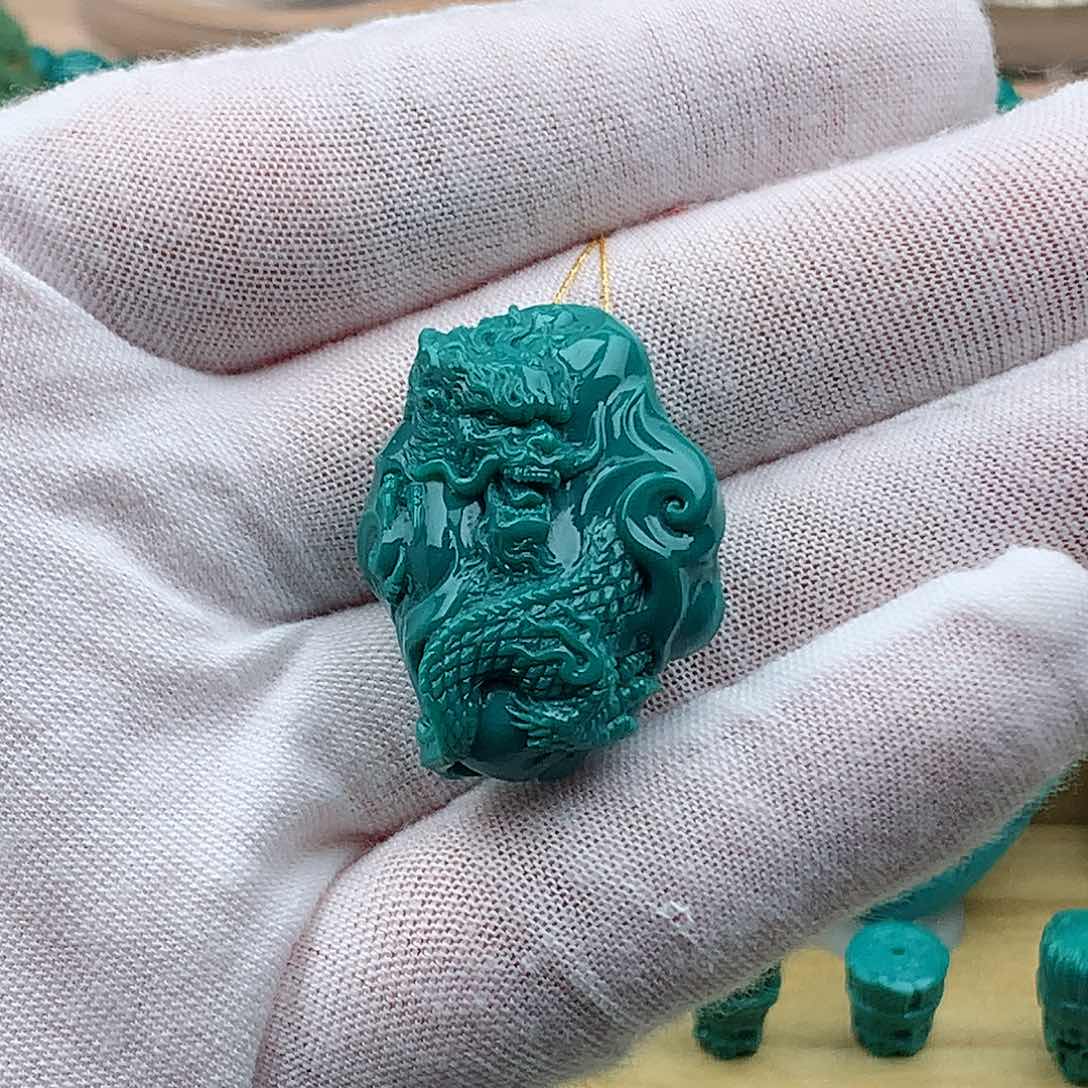 绿松石颈饰未镶嵌