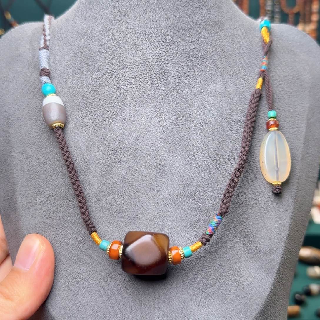 未镶嵌颈饰玛瑙/玉髓