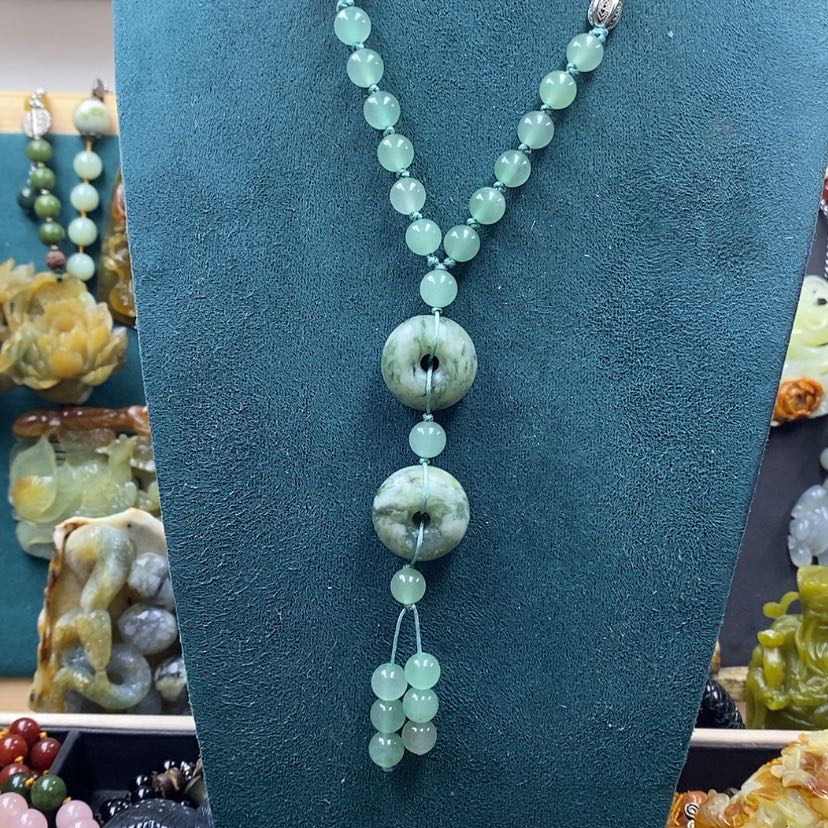 【闪购商品】蛇纹石玉吊坠未镶嵌