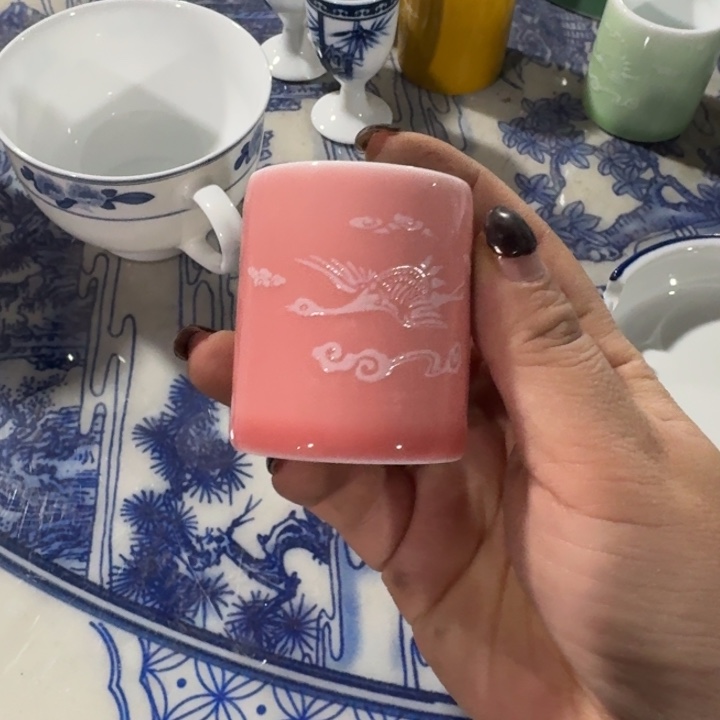 摆件单色釉堆白仙鹤