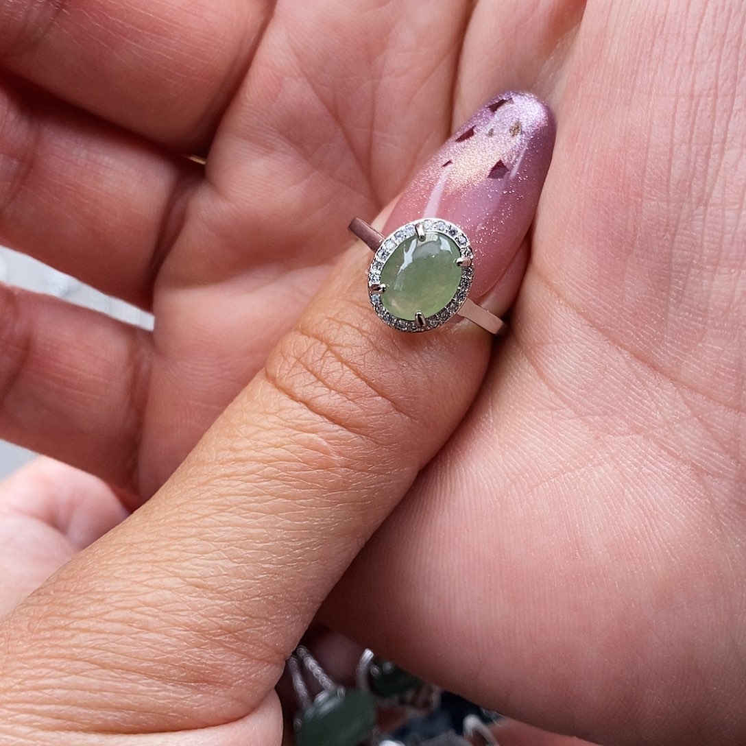 毛***妈翡翠未镶嵌戒指缅甸