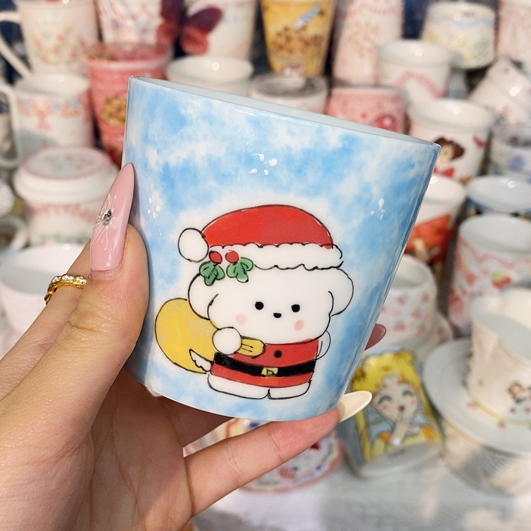 景德镇纯手绘陶瓷杯子