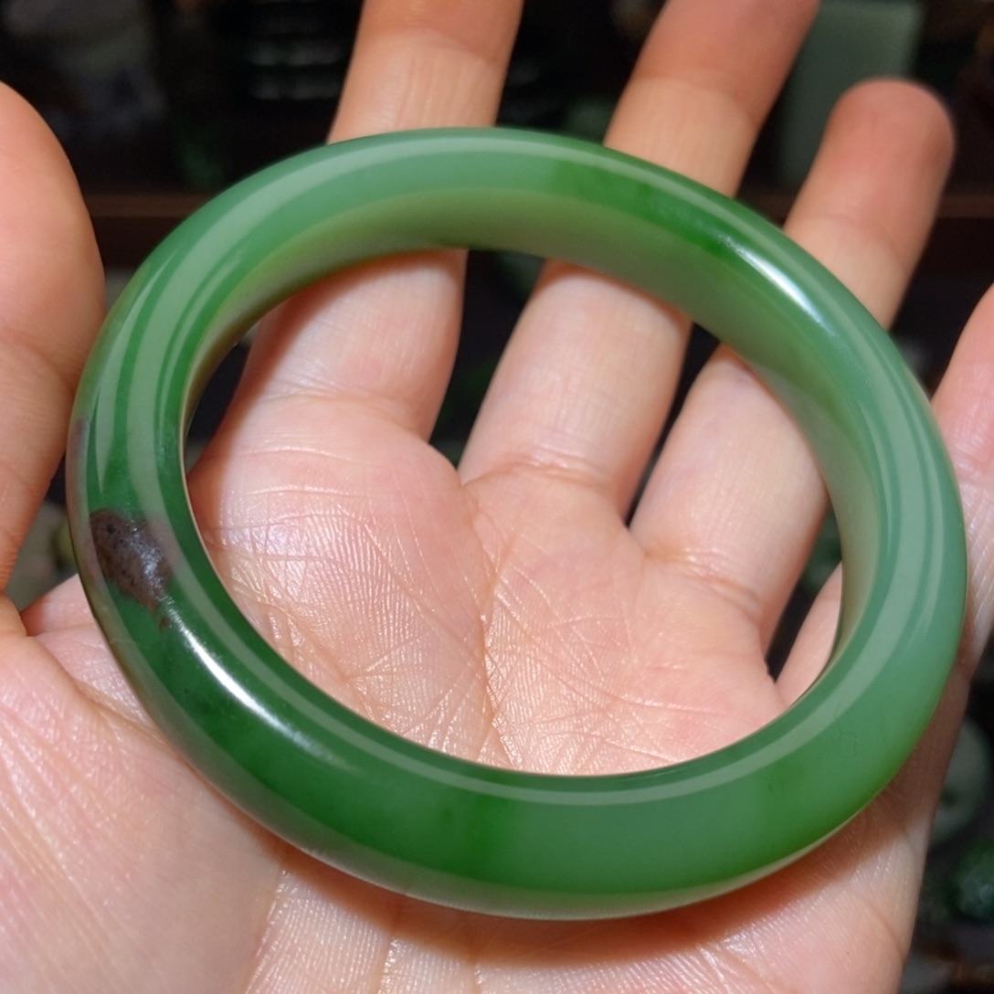 和田玉手镯未镶嵌啊**嘚