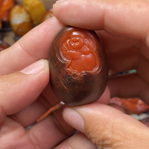 和田玉颈饰未镶嵌启*
