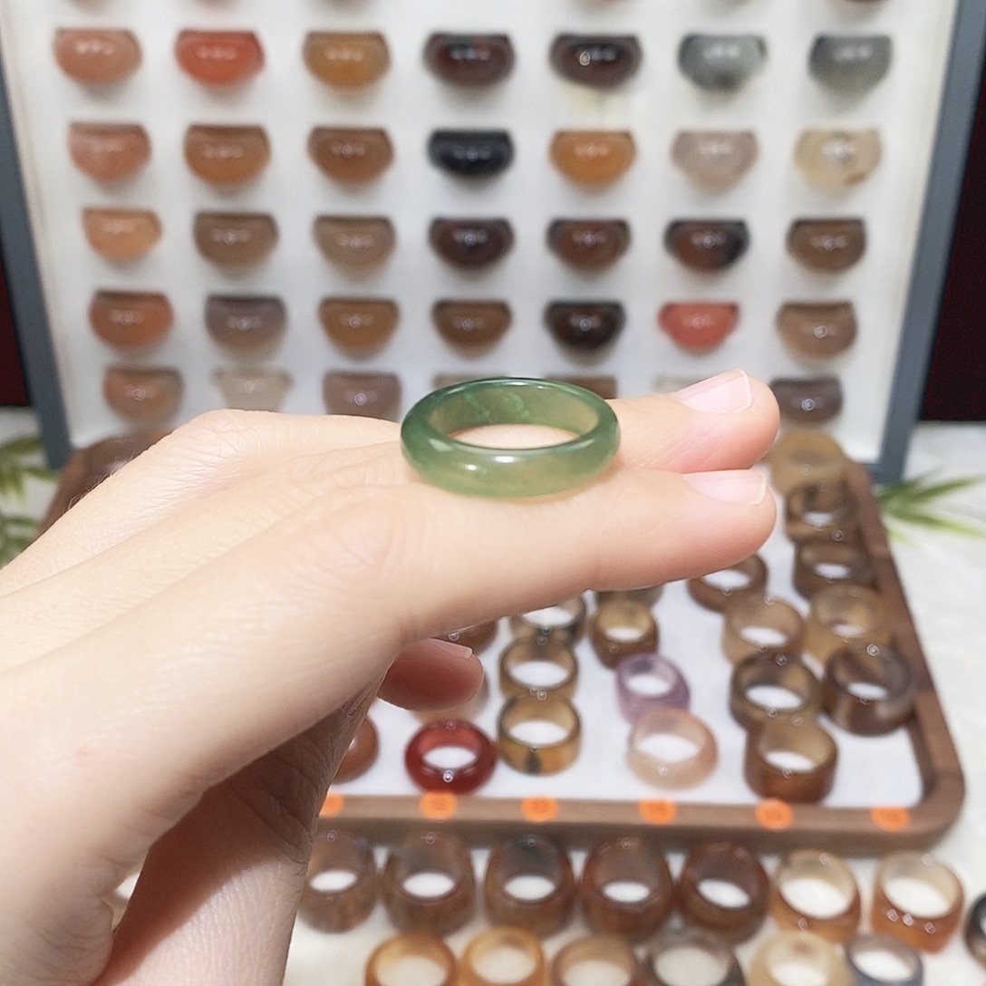 玛瑙/玉髓未镶嵌戒指港15码秀玉