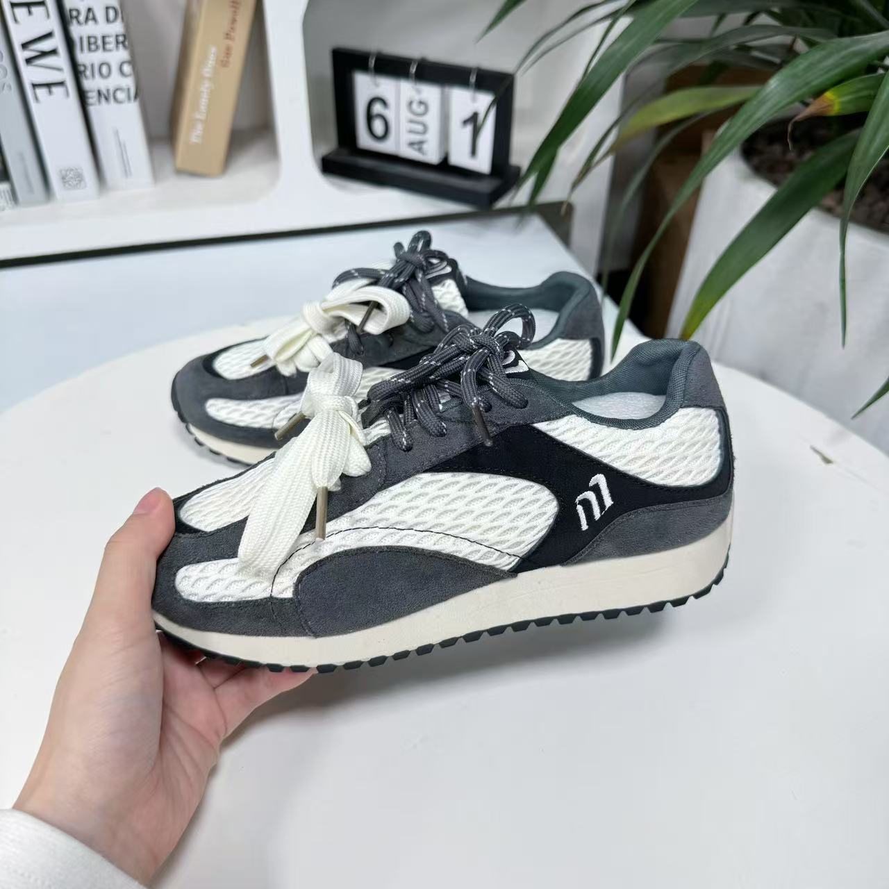 KC875 黑阿甘运动休闲鞋女2025夏季新款网面德训鞋女单网透气女鞋