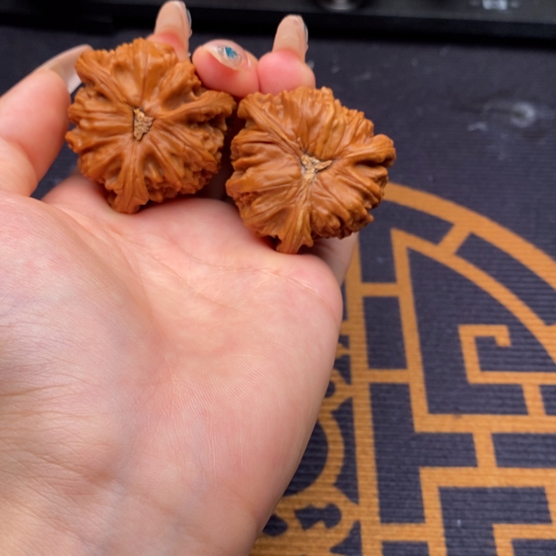 ****吊坠文玩核桃白狮子