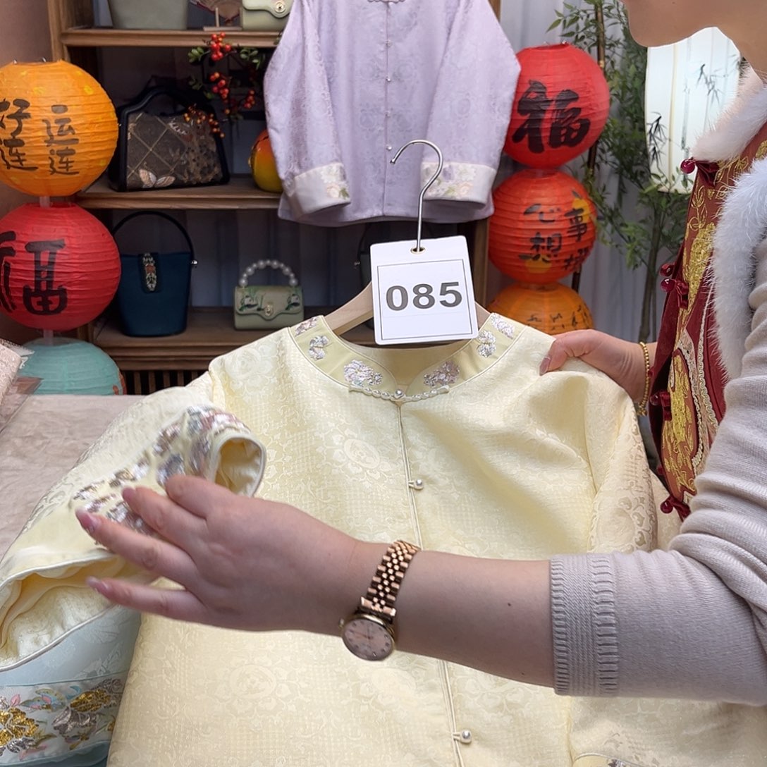 刺绣棉服成衣胸围106