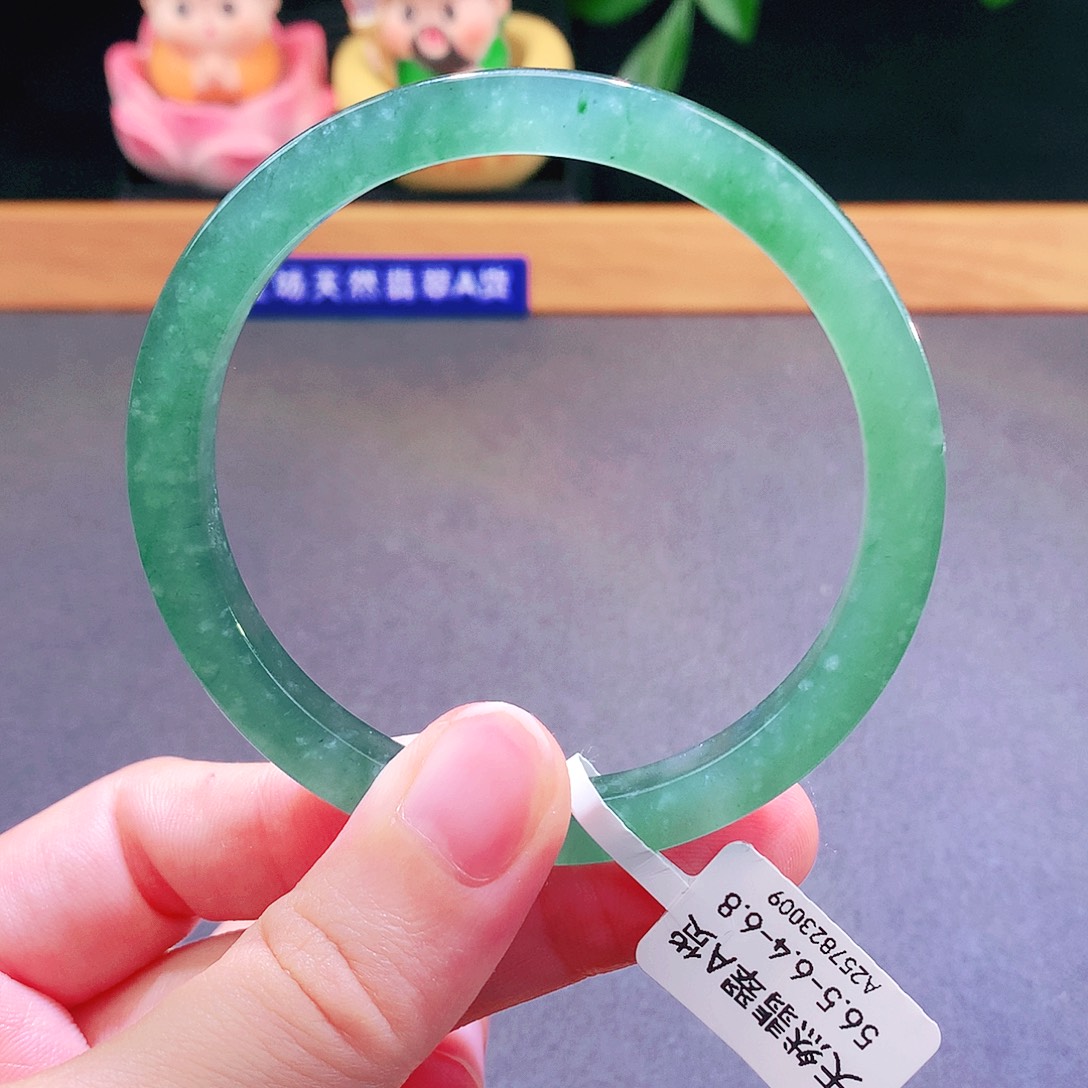 翡翠未镶嵌手镯天然翡翠