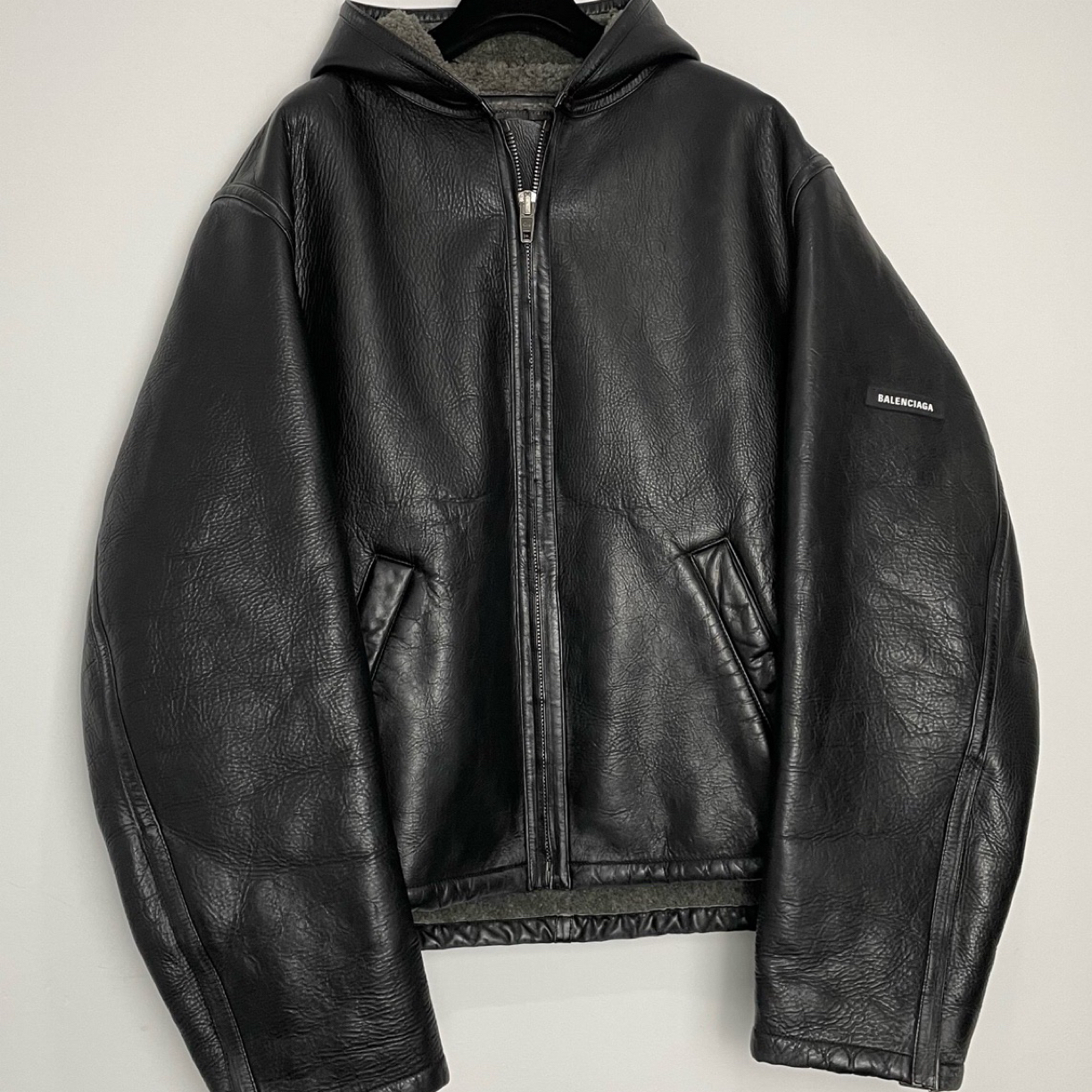 未使用 Balenciaga/巴黎世家 （vd）牛皮羊羔绒连帽皮衣0623