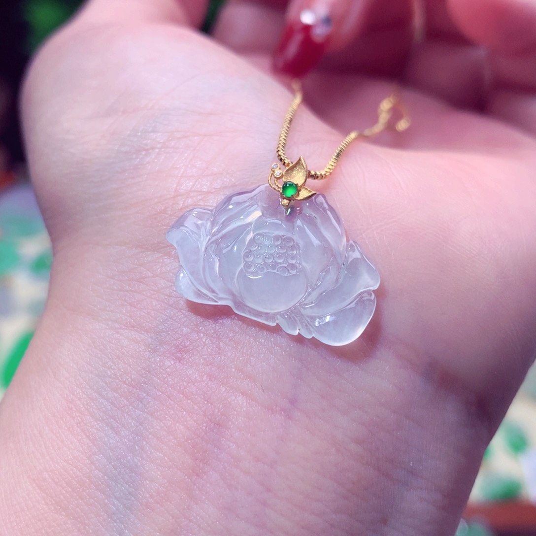 翡翠吊坠(不含链)18K金镶嵌