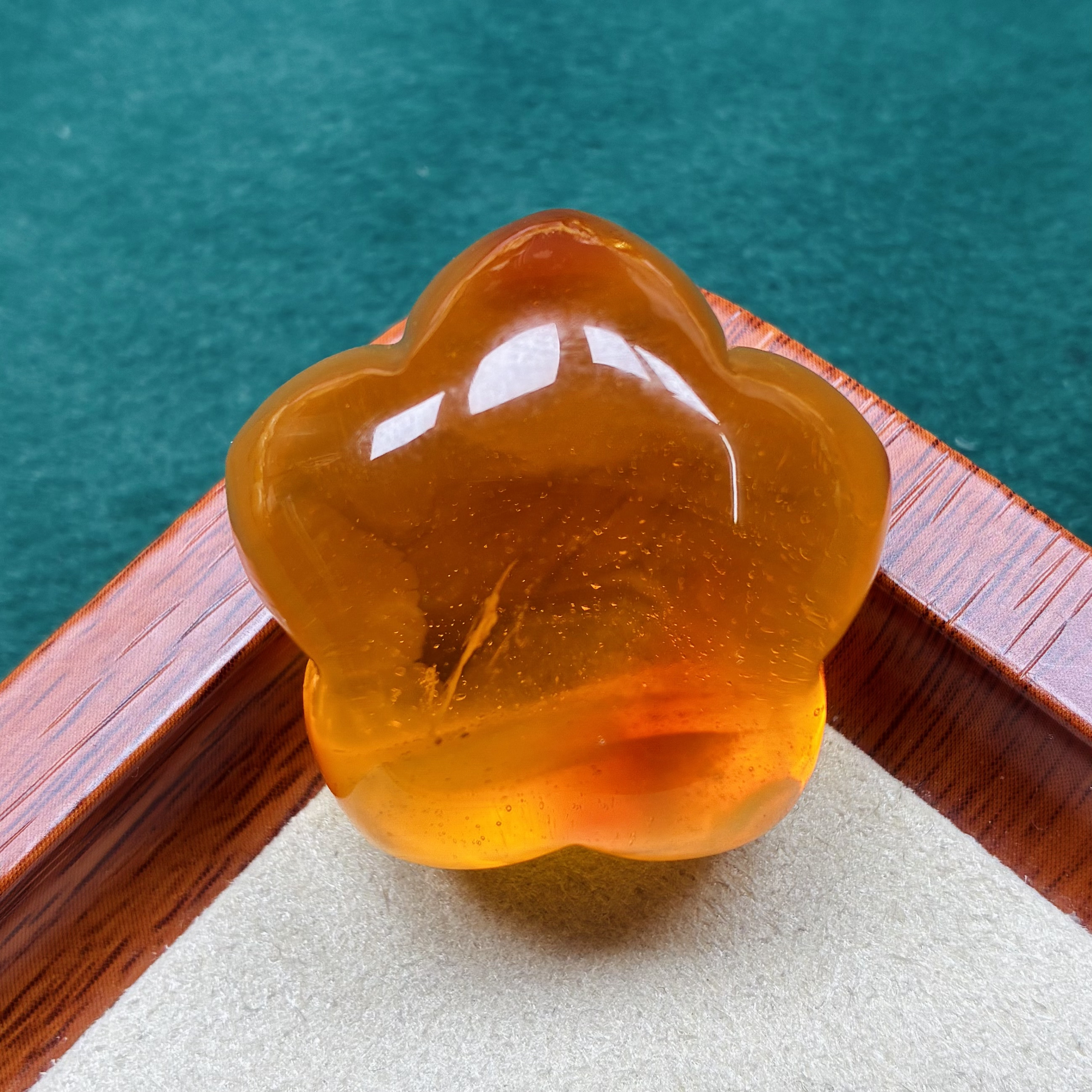 天然琥珀蜜蜡鸡油红星星（抖音基地发货，带证书）