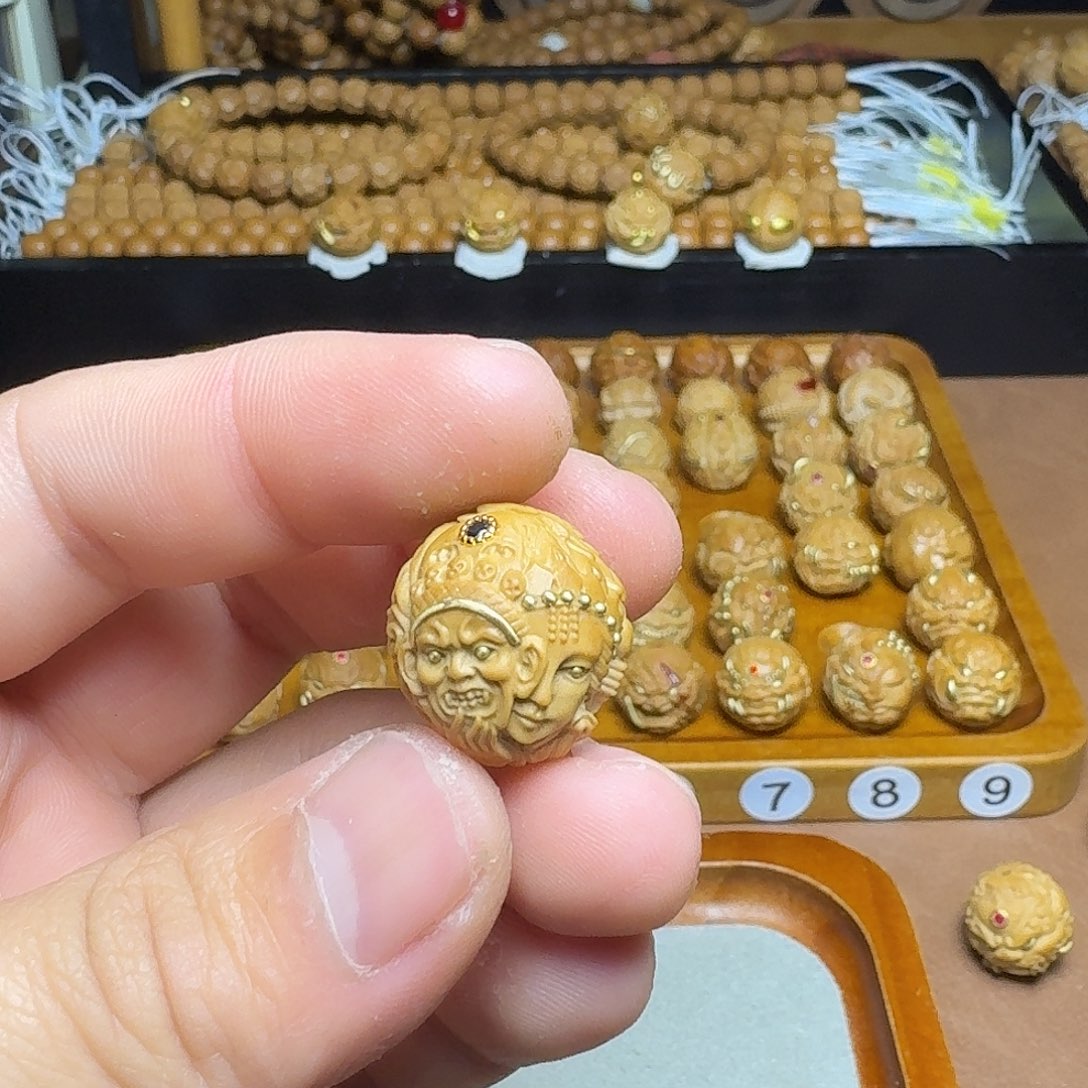 陈***.核桃手串/手链扎基拉姆