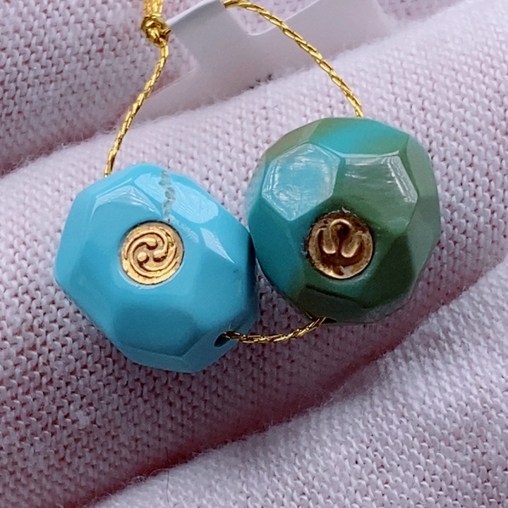 未镶嵌绿松石珠宝奇石
