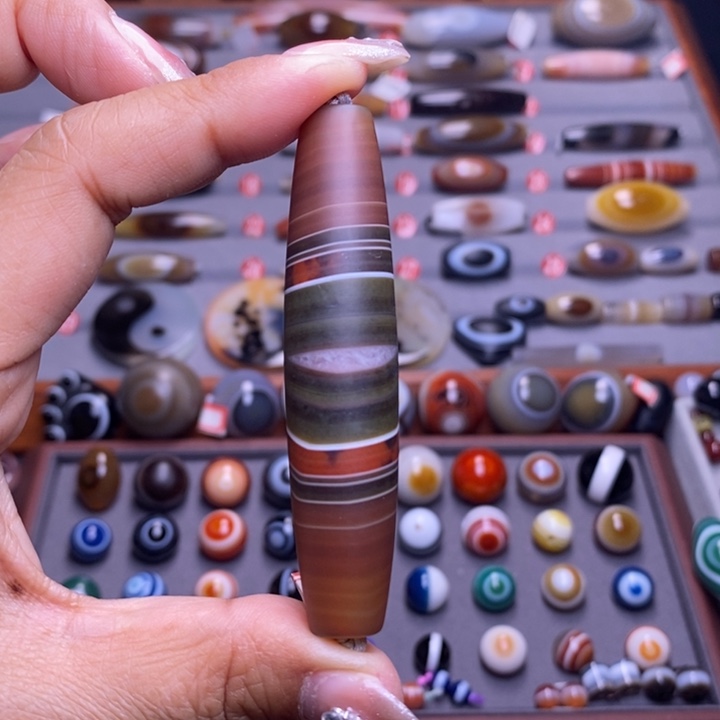 蝎***莱玛瑙/玉髓未镶嵌颈饰